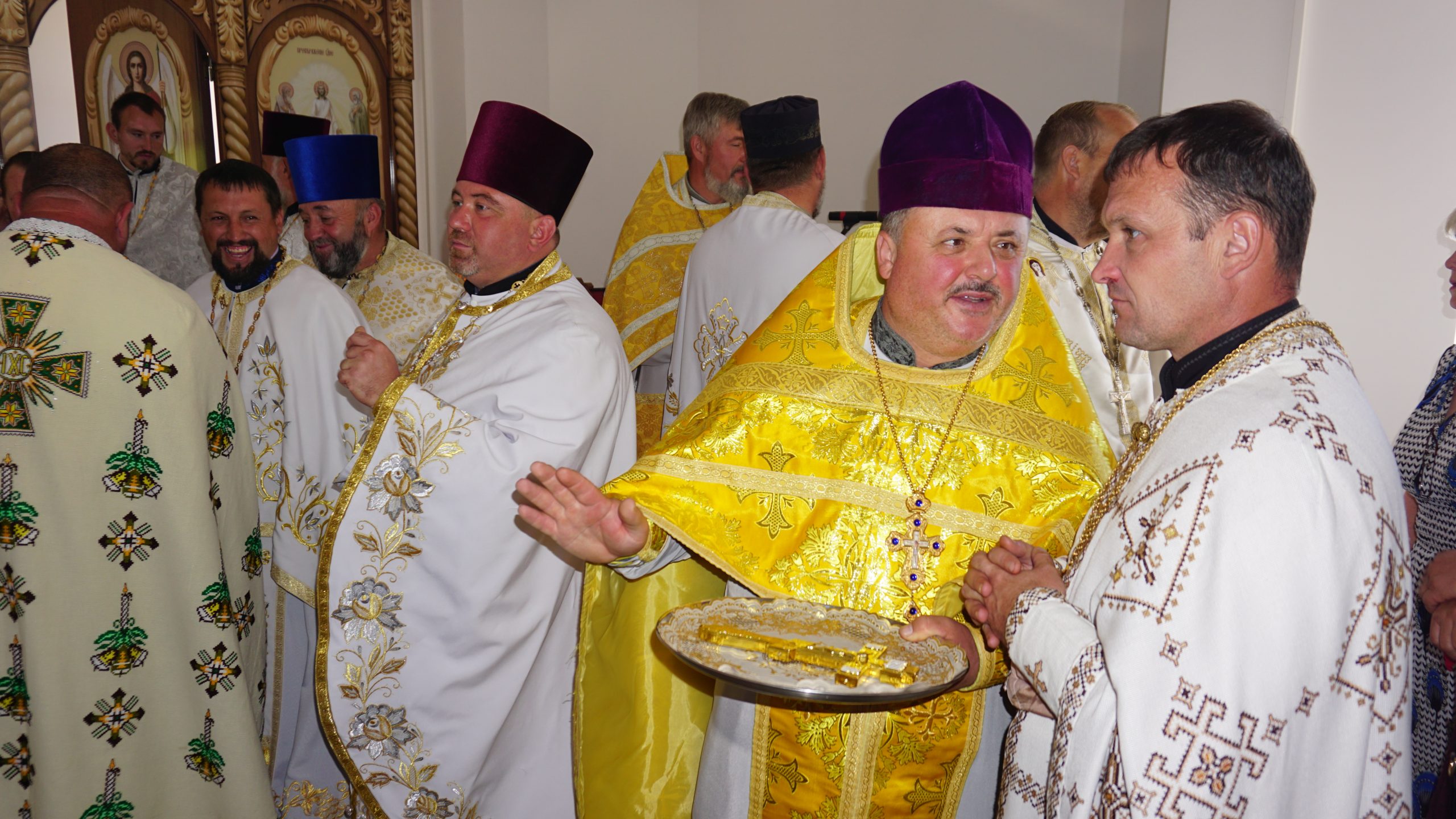 У Зеленькові, що на Тальнівщині, відбулося відкриття та освячення новозбудованого храму Преображення Господнього (Відео)
