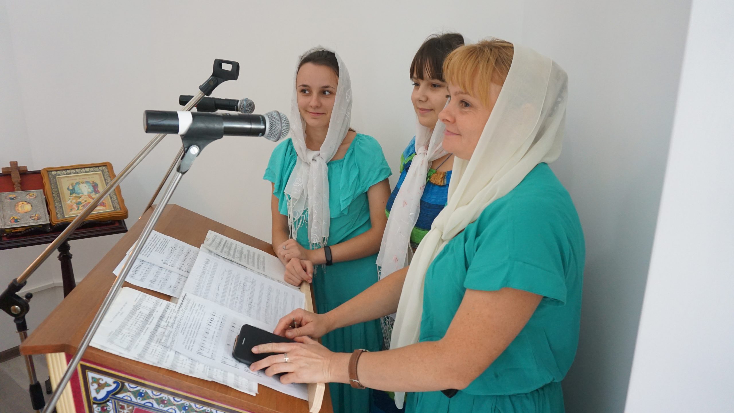 У Зеленькові, що на Тальнівщині, відбулося відкриття та освячення новозбудованого храму Преображення Господнього (Відео)