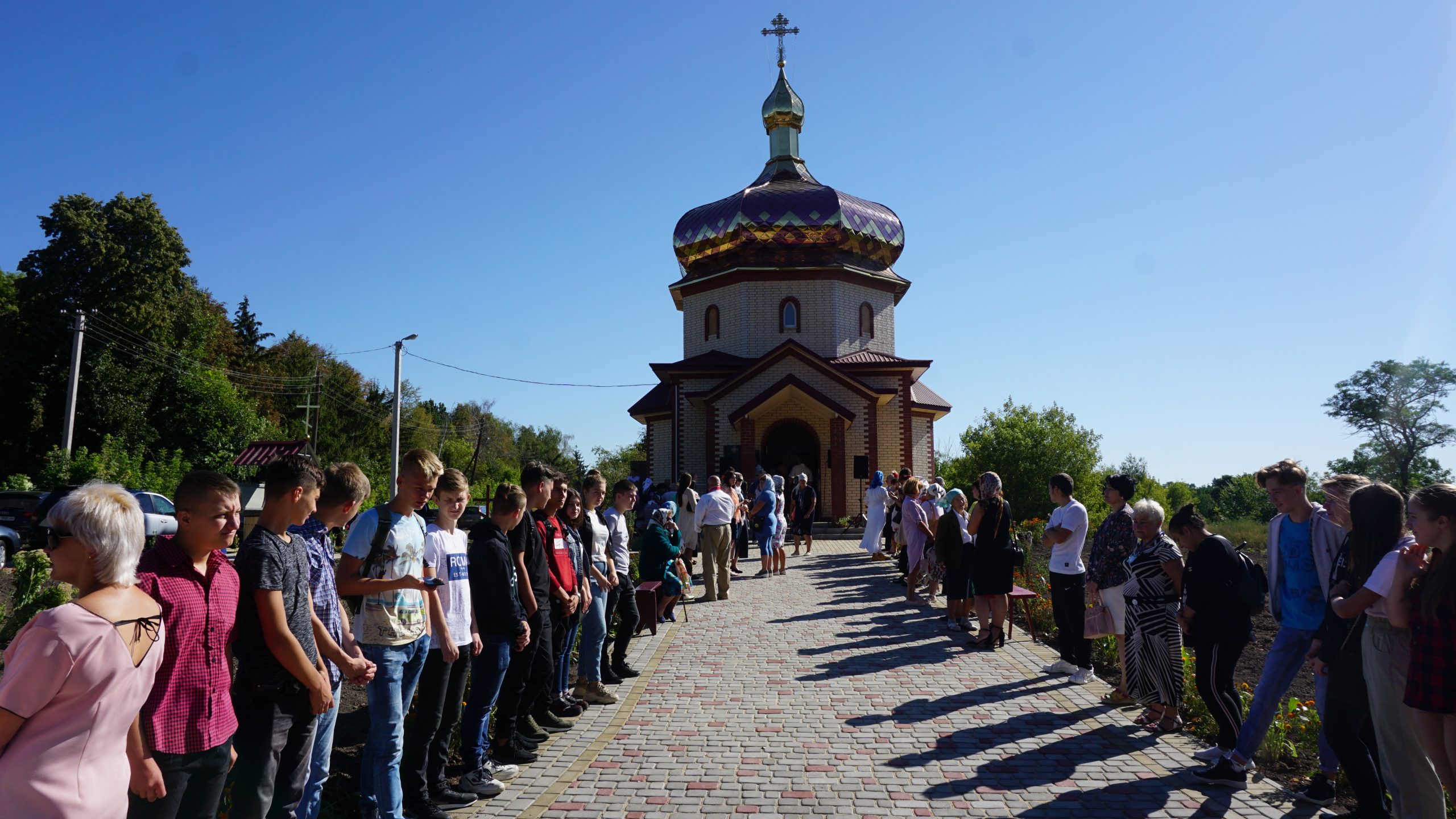 У Зеленькові, що на Тальнівщині, відбулося відкриття та освячення новозбудованого храму Преображення Господнього (Відео)